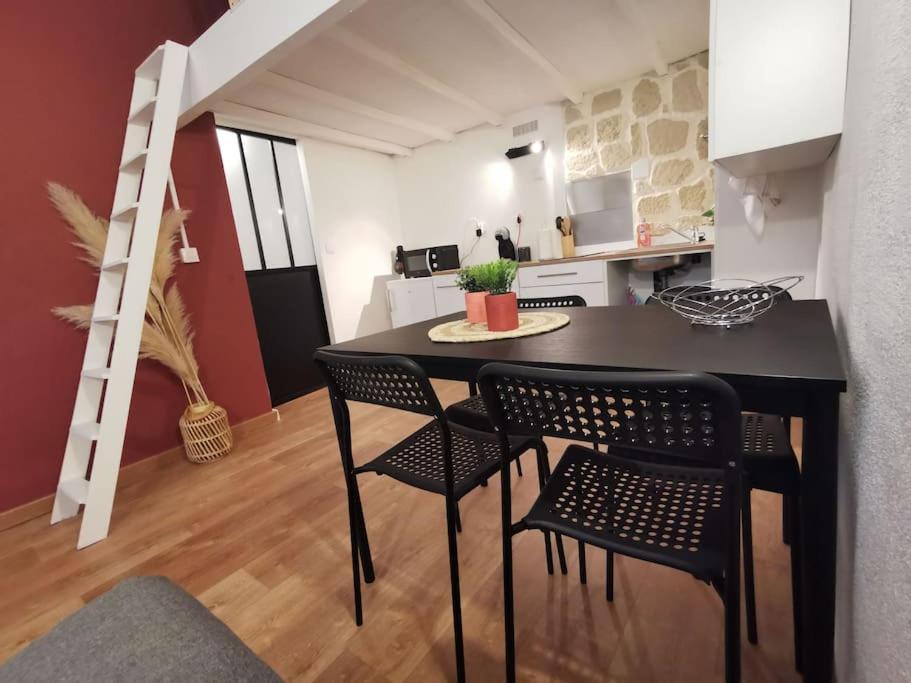 Centre Ville Montpellier - Appartement Au Coeur De L'Ecusson エクステリア 写真